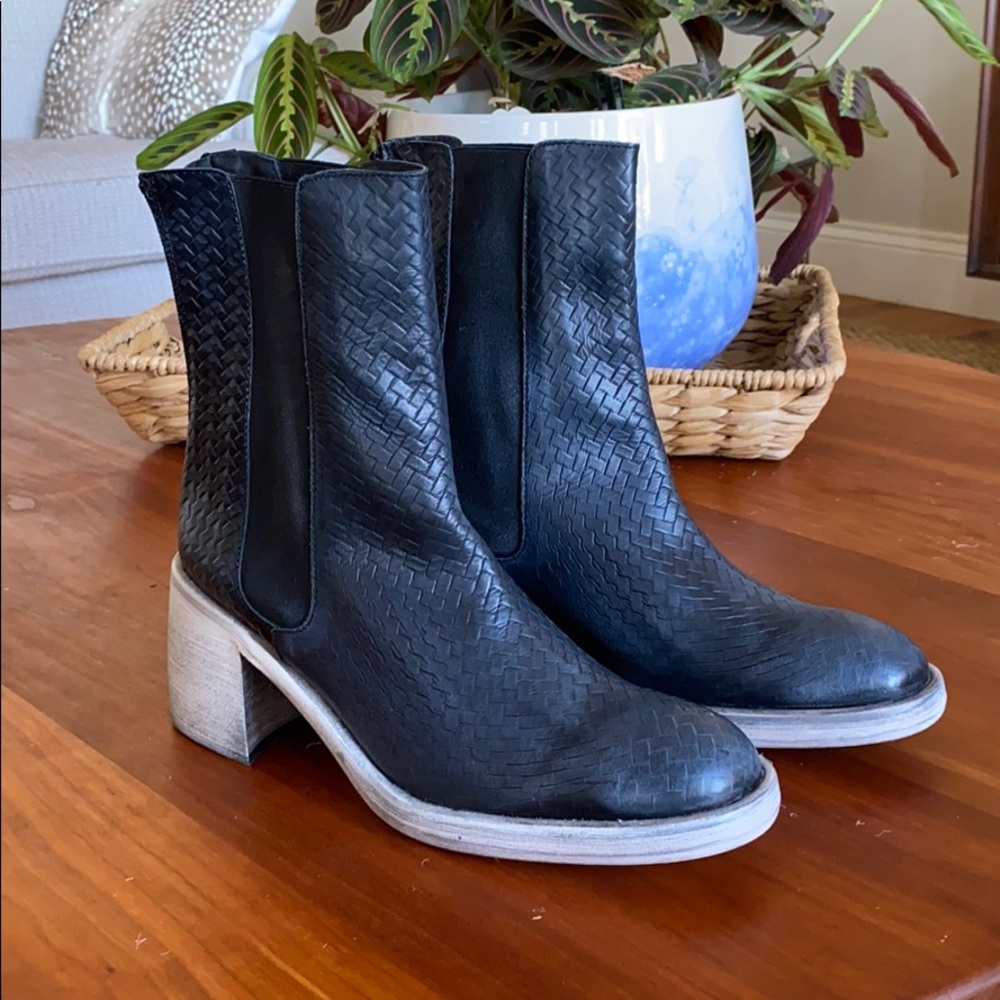 Free People Chelsea boot sz 9/40
